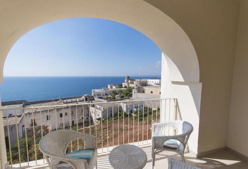 Трехместный Номер Deluxe Вид на Море, Est