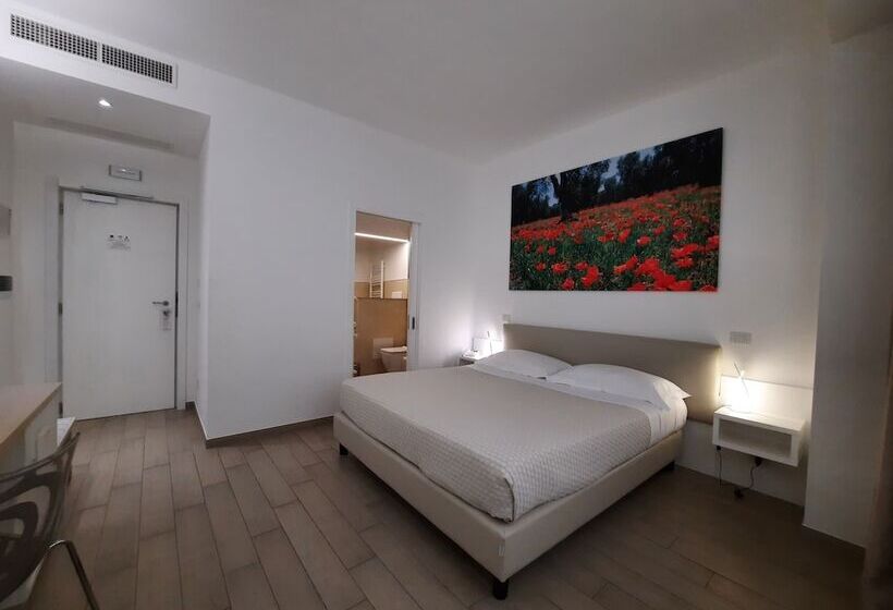 חדר סטנדרט, Est