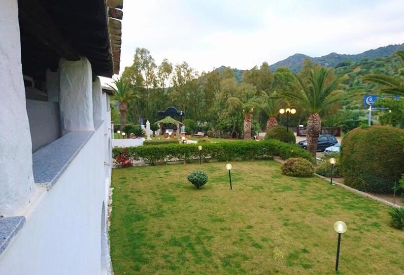 חדר סטנדרט עם טרסה, Il Complesso Saraceno