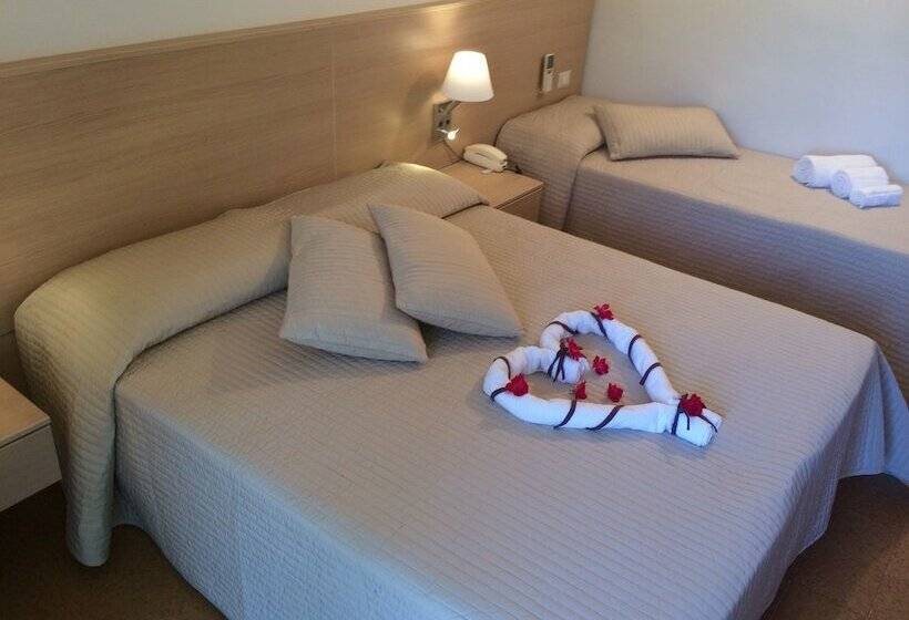 חדר קלאסי לשלושה, La Cantinella