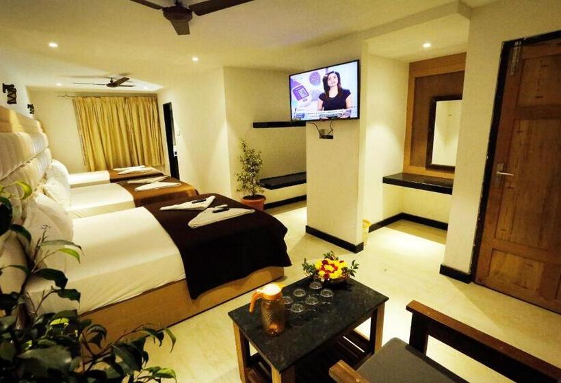 חדר משפחתי נוף לים, New Cape