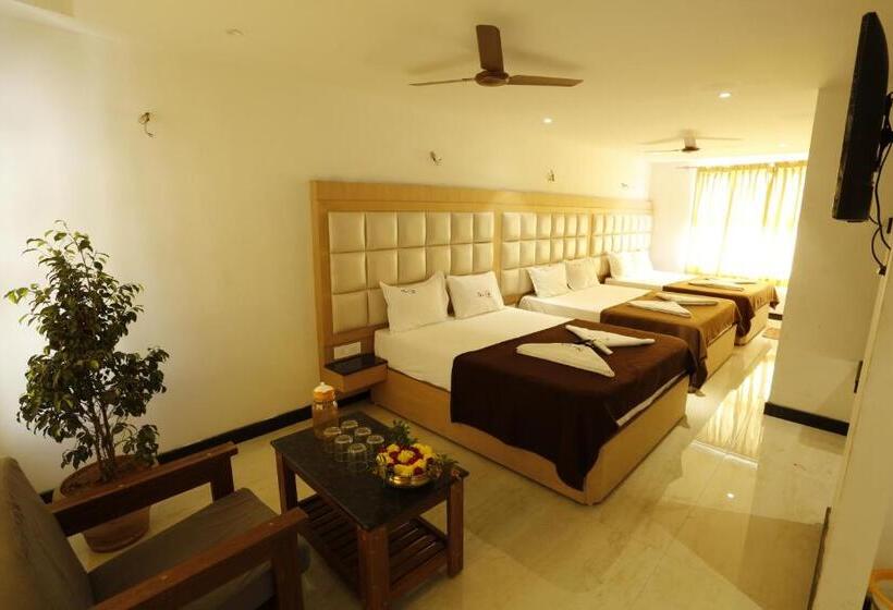 חדר משפחתי נוף לים, New Cape