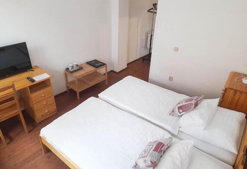 身障者適用スタンダードルーム, Střelnice