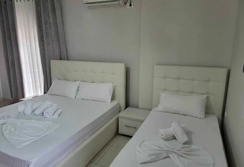 Standard Triple Room Sea View