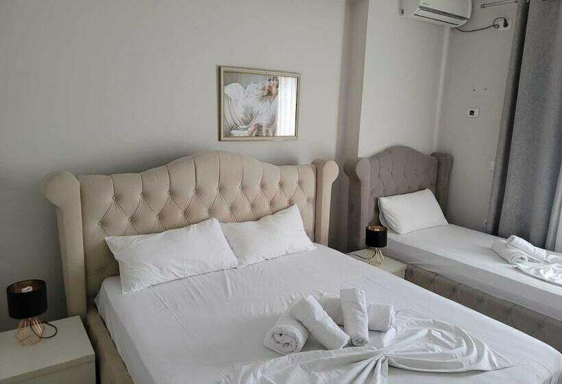 Triple Room Sea View, Sunrays