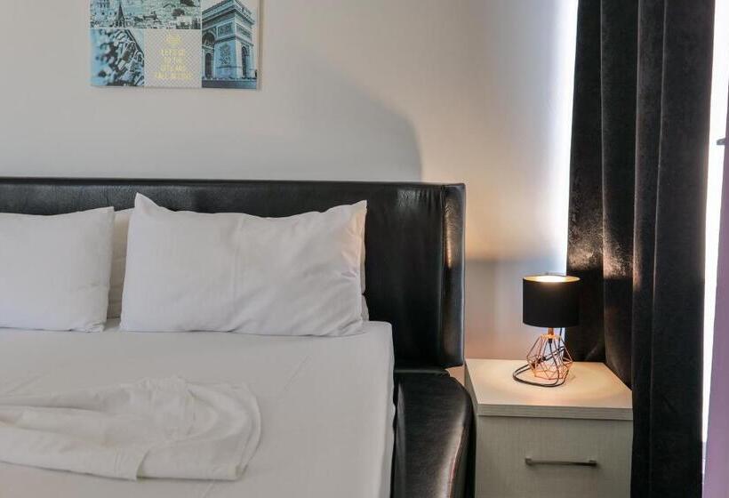 اتاق استاندارد با چشم‌انداز دریا, Sunrays