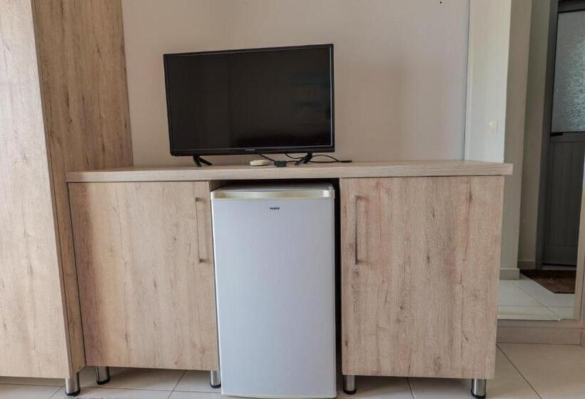 اتاق استاندارد با چشم‌انداز دریا, Sunrays