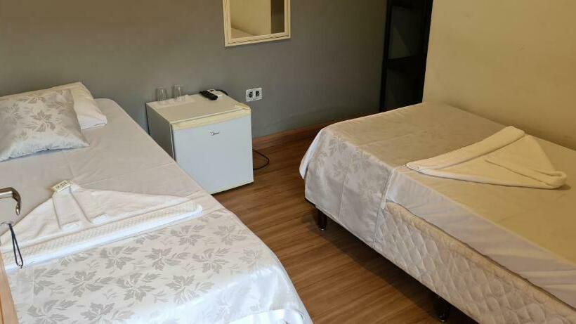 غرفة قياسية, Veleiro