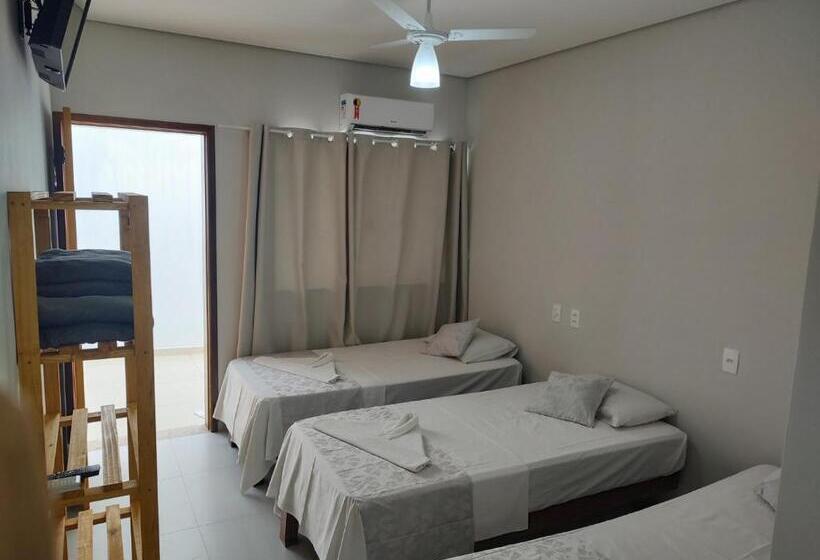 غرفة قياسية ثلاثية, Veleiro