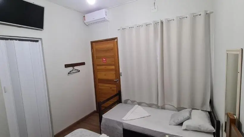 Standard Kolmen Hengen Huone, Veleiro