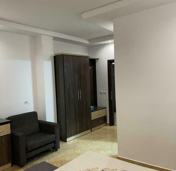 اتاق استاندارد سه نفره, Zverneci