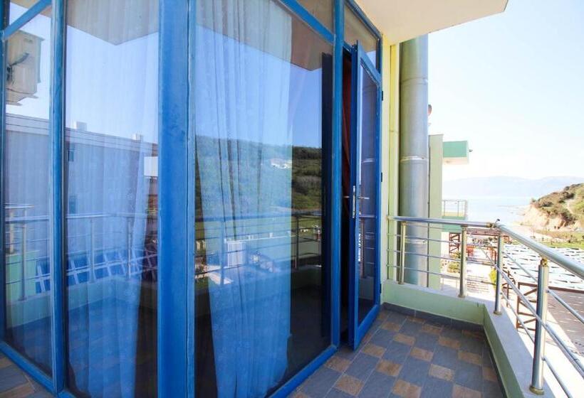 اتاق خانوادگی, Zverneci