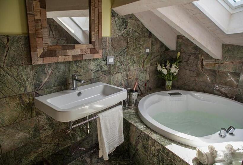 غرفة قياسية, Palazzo Del Senatore