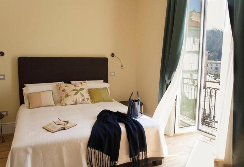 جناح, Palazzo Del Senatore