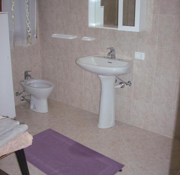 Номер Стандарт Трехместный, B&b Da Toni