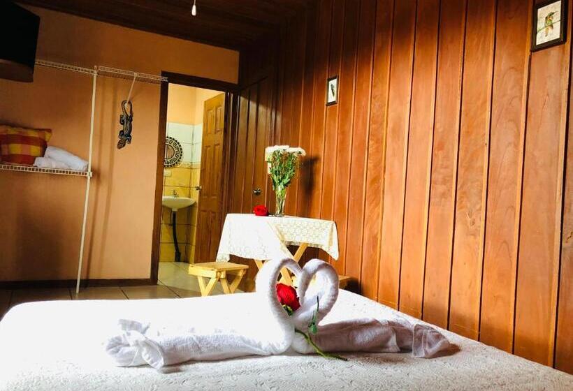 غرفة قياسية, Cabinas Lupita