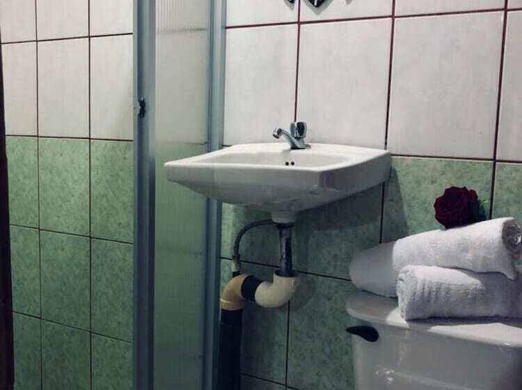 חדר סטנדרט חדר אמבטיה משותף, Cabinas Lupita