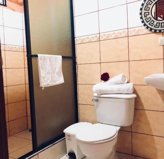 غرفة قياسية, Cabinas Lupita