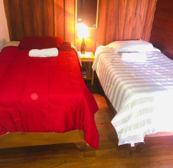 غرفة قياسية حمام مشترك, Cabinas Lupita