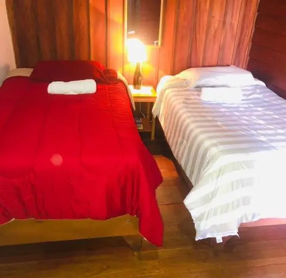 اتاق استاندارد با سرویس بهداشتی مشترک, Cabinas Lupita