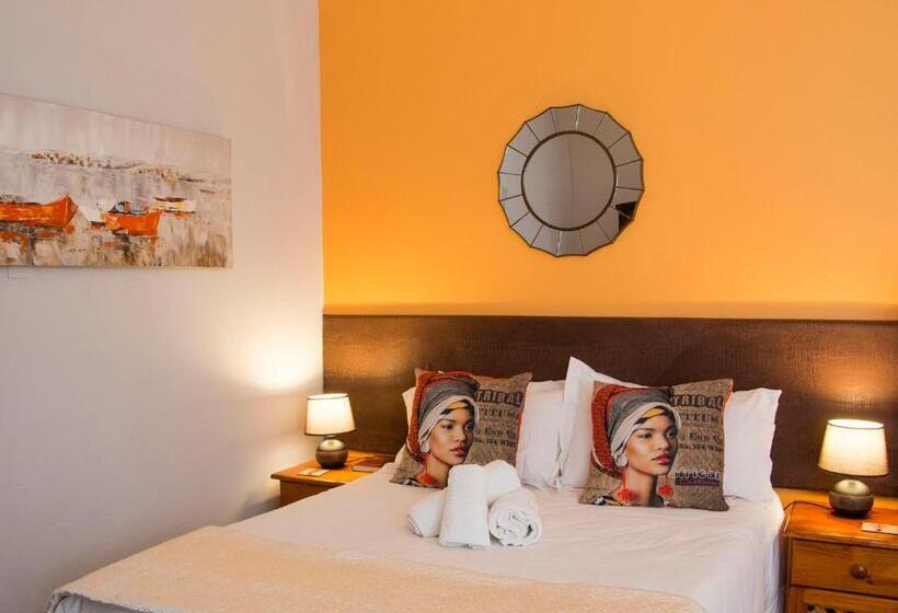 اتاق خانوادگی, Rozendal Guest House