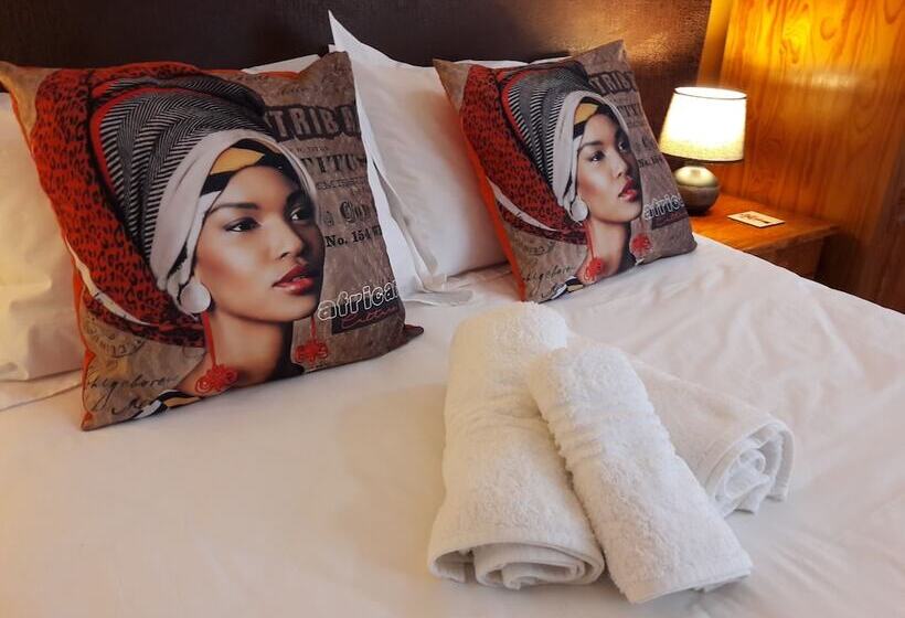 اتاق خانوادگی, Rozendal Guest House