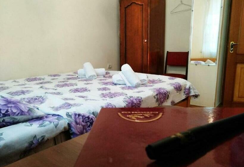 이코노미 룸, Hostel Sakharov & Tours