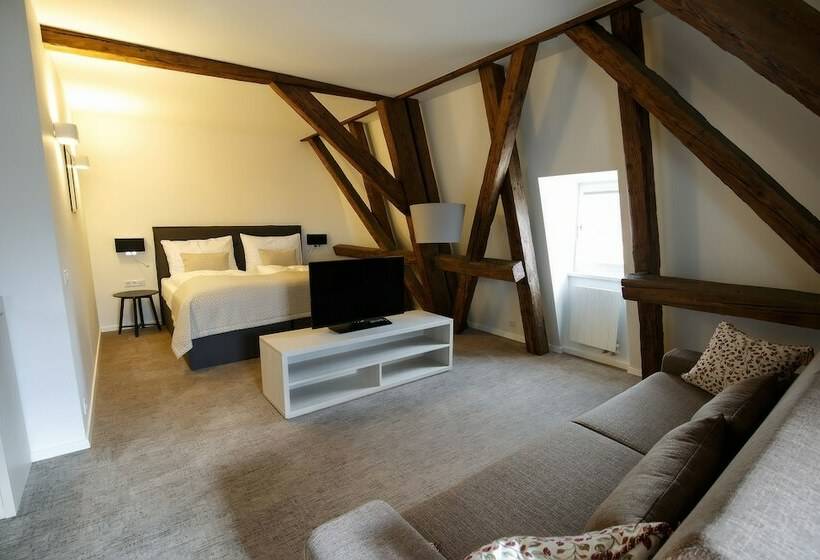 اتاق سوپریور, Château Gbeľany