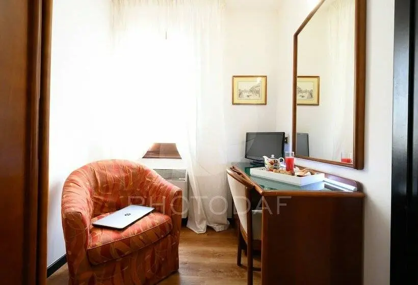 Chambre Standard Individuelle, Daunia