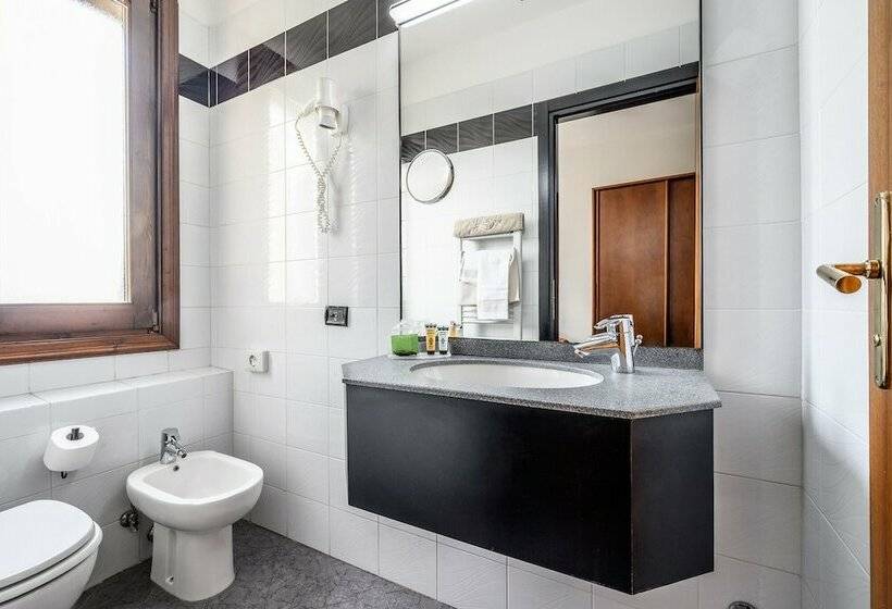 اتاق استاندارد یک نفره, Daunia