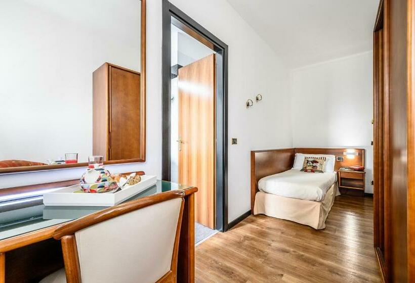 اتاق استاندارد یک نفره, Daunia