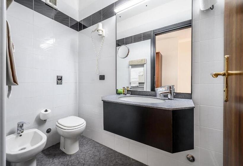 اتاق عادی یک تخته, Daunia