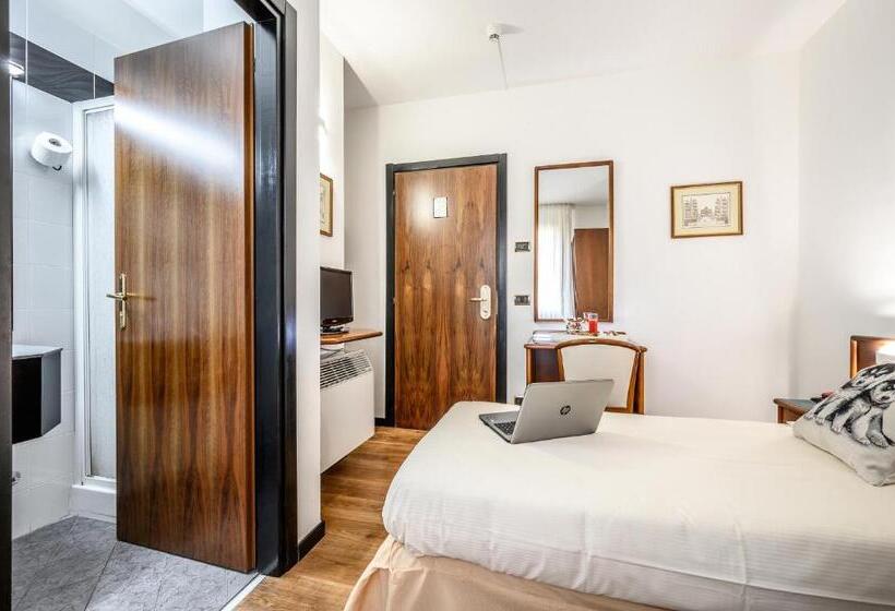 اتاق عادی یک تخته, Daunia