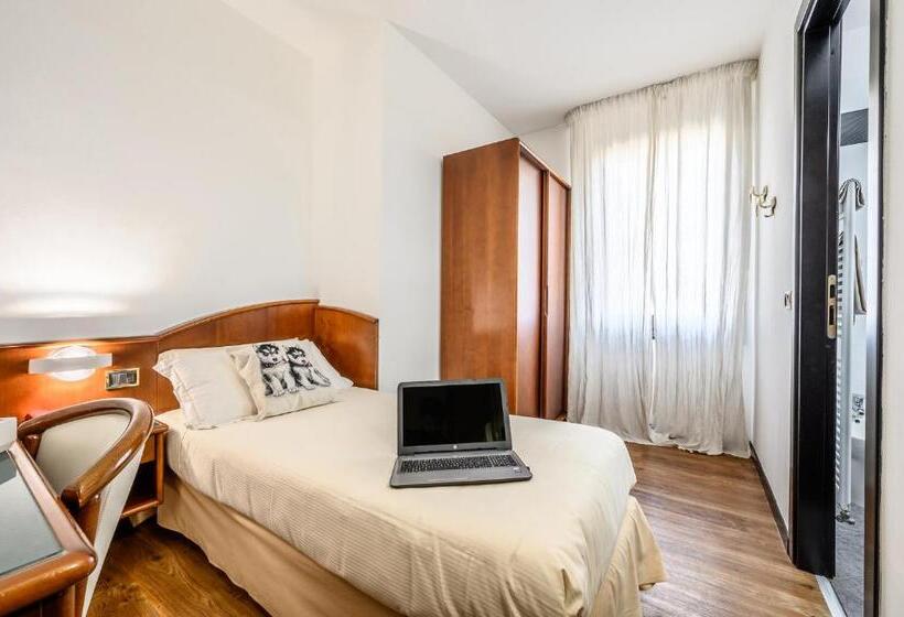 اتاق عادی یک تخته, Daunia