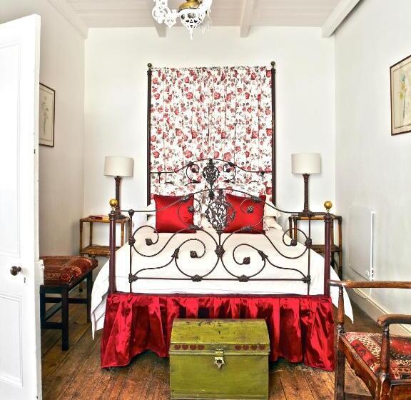 غرفة سوبيريور, Lord Milner