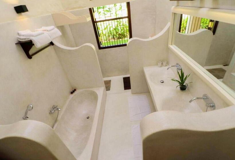 豪华房间, Pedlars Manor