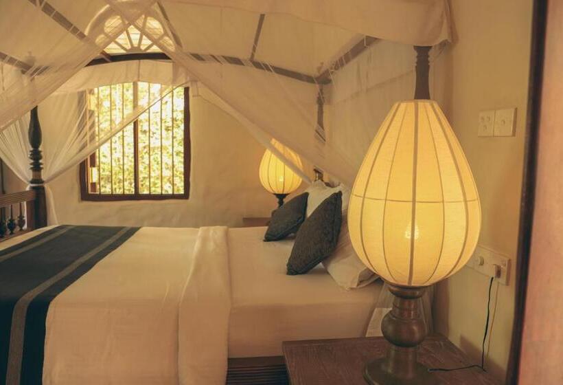 豪华房间, Pedlars Manor