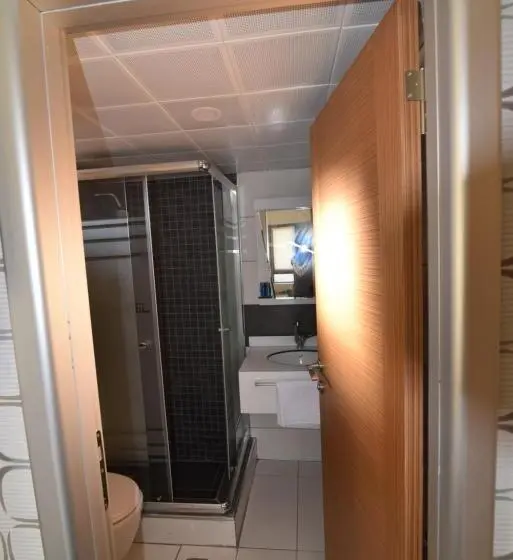 اتاق استاندارد, Saltuk