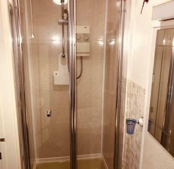 スタンダードルーム, Spalite