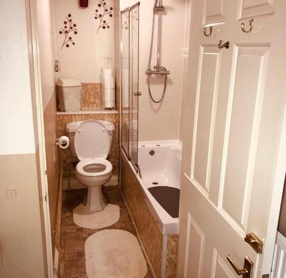 スタンダードルーム, Spalite