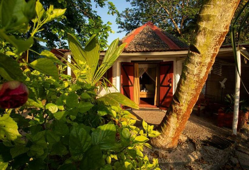 بانگلوی استاندارد, Villas De Vohilava