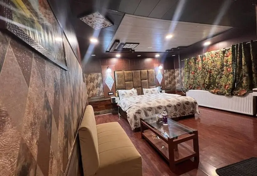 Deluxe-huone, Pine View Resort