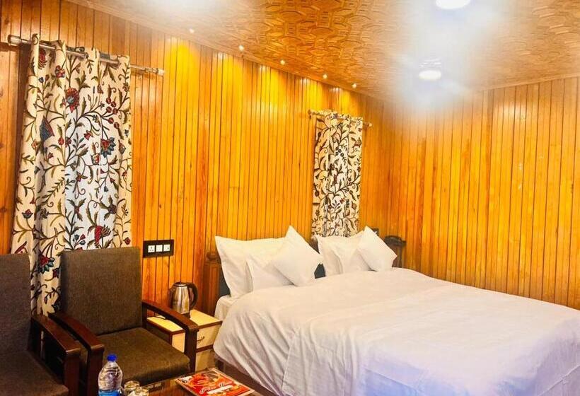 Camera Standard con Balcone, Pine View Resort