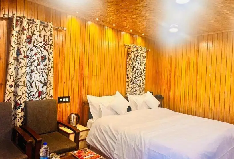Standard-huone Parveke, Pine View Resort