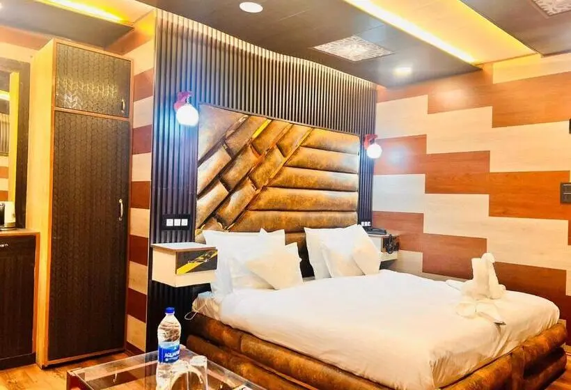 Standard-huone Parveke, Pine View Resort