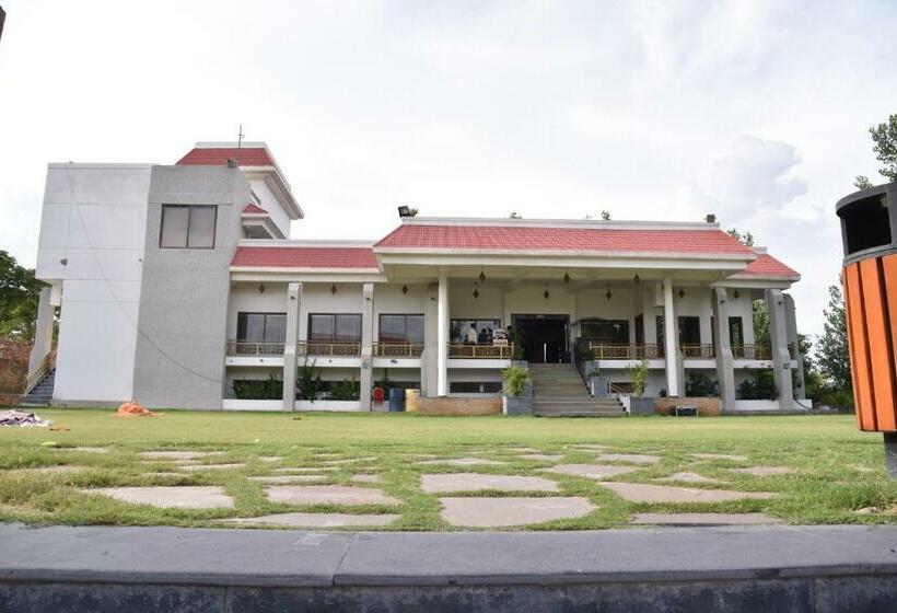 Estúdio Estandar com Sacada, Riverarch Greenfields Resort