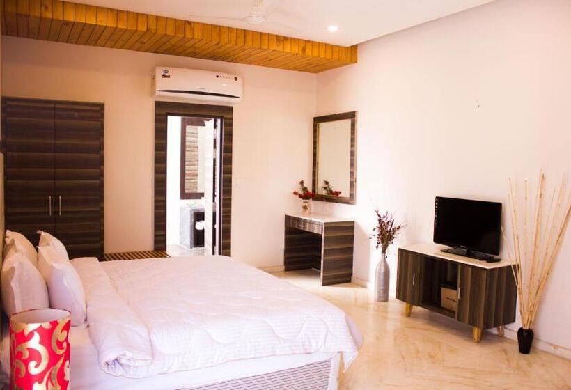 Quarto Superior, Riverarch Greenfields Resort