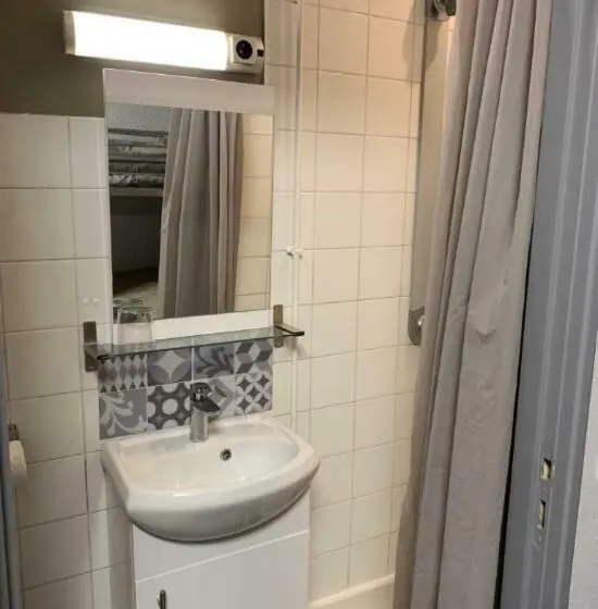 Standard Neljän Hengen Huone, Caplandes