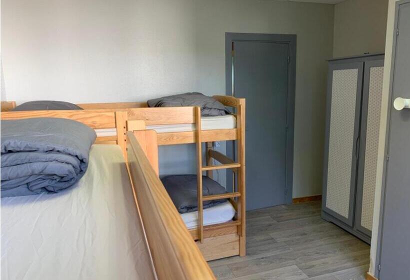 غرفة قياسية رباعية, Caplandes