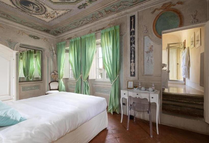 מיטת קינג בסוויטה, Villa Scorzi   Relais De Charme